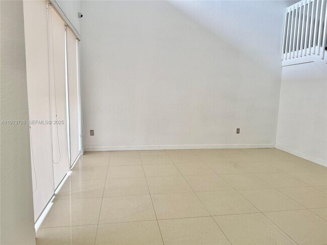 Photo - 10802 NW 84th Ln