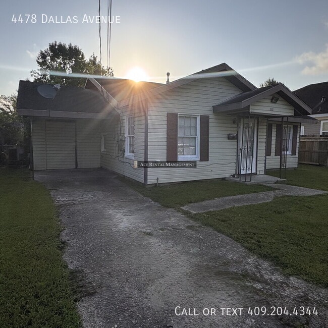 Photo - 4478 Dallas Ave