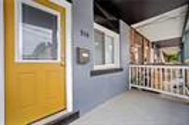 Photo - 516 Borland St