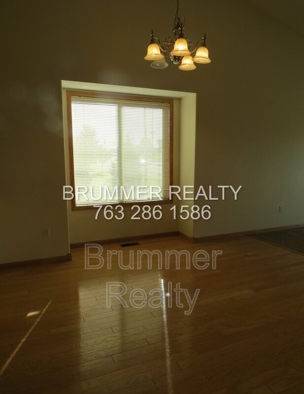 Photo - 5546 154th Ct NW