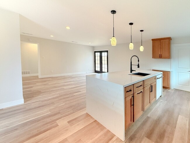 Photo - Modern 3-Bedroom Home with Private Yard in...