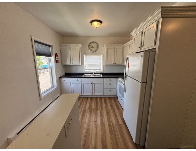 Photo - 107-109 Youlon St S Unit 107