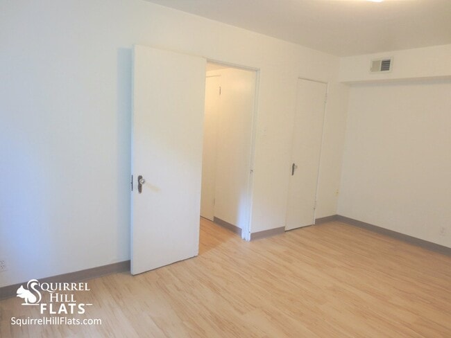 Photo - 5712 Phillips Ave Unit B5