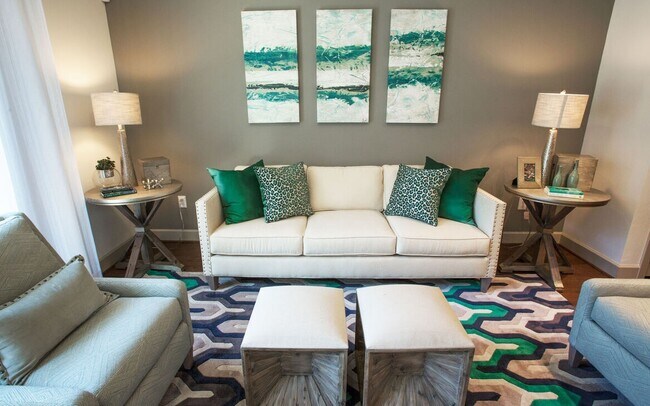 Photo - Boutique Living with Modern Comfort! Unidad LCW