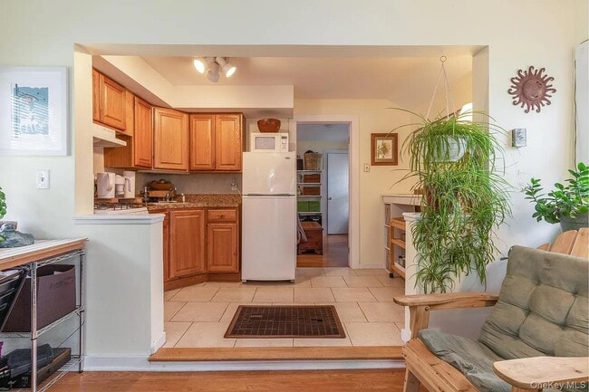 Photo - 560 Pacific St