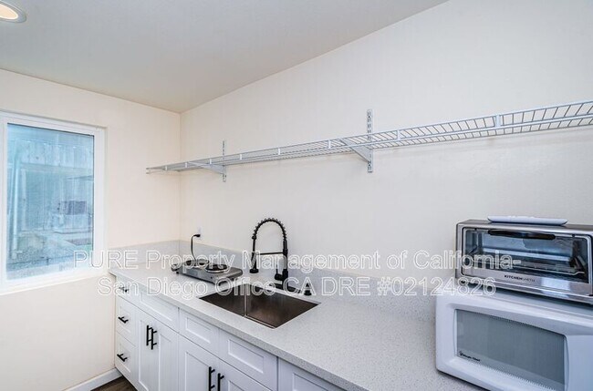 Photo - 134 Demona Pl