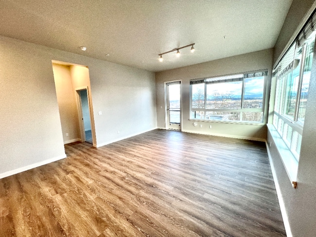 2330 Yakima Ct Unit E403