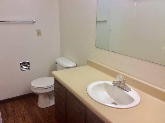 Photo - 343 9th Ave E Unit #2