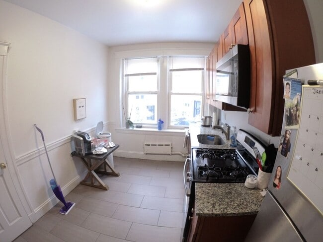 Photo - BU vicinity 4 bed 2 bath!!! Don't miss out!