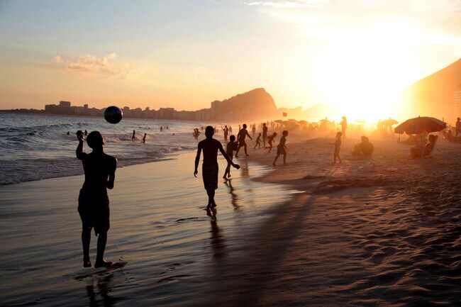 ¡Nuestra comunidad está cerca de varias playas, restaurantes y lugares de interés!