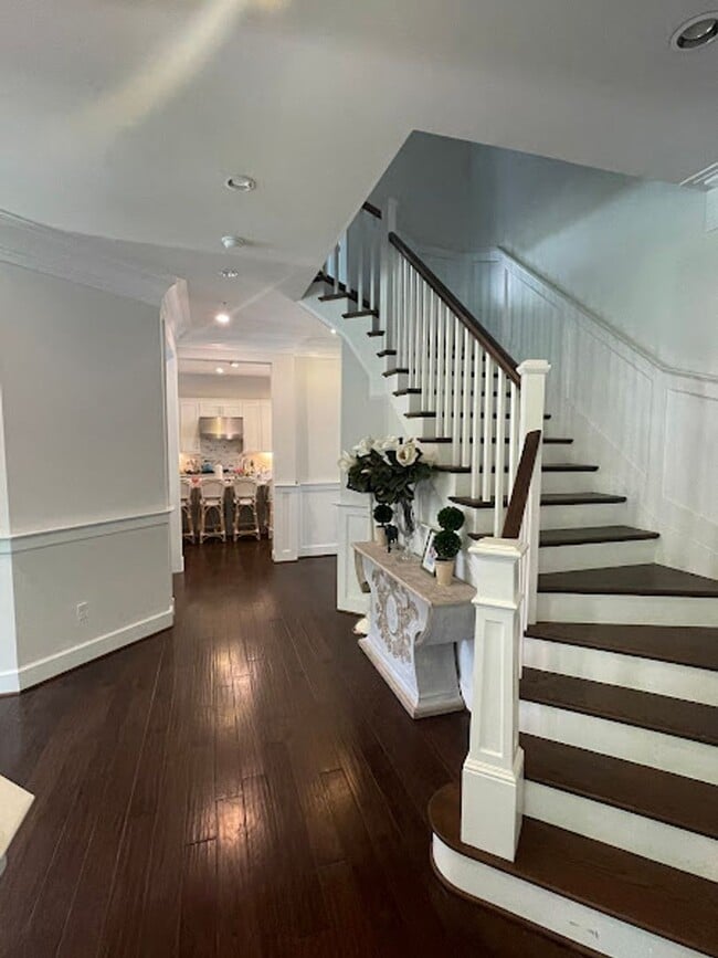 Photo - 5 Bed 4 Bath LUXURIOUS CRAFTSMAN set in Bethesda Mews
