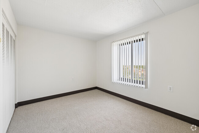 2BR, 1BA - 655SF - Primary Bedroom