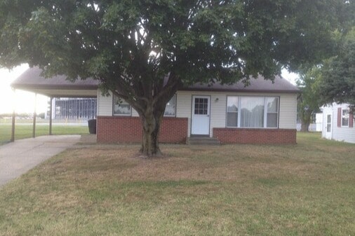 Photo - 855 Leipsic Rd