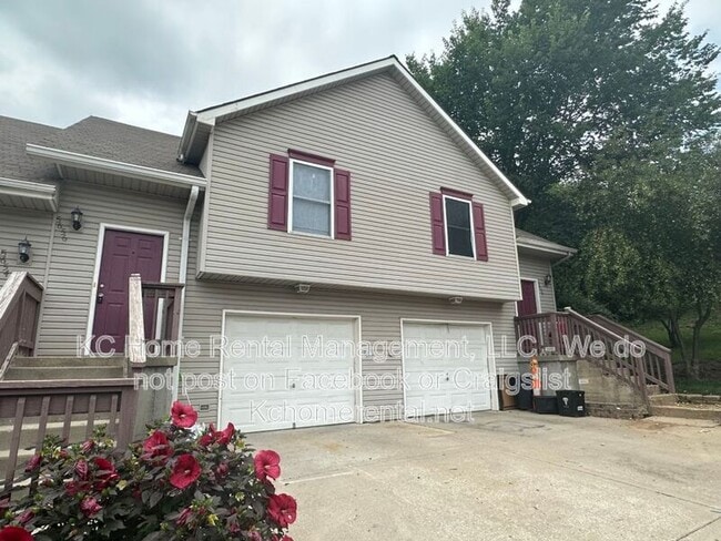 Building Photo - 5656 N Anita Ave