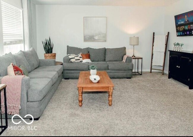 Photo - 459 Vernon Pl