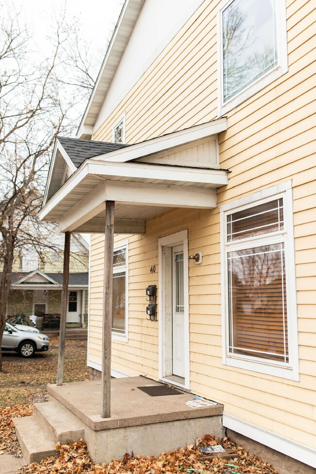 Photo - New On Market - 3 Bedroom, 1 Bathroom Duplex