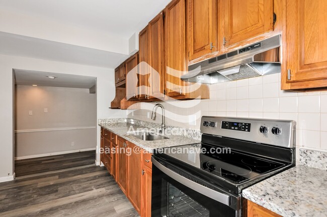 Photo - 200 Dundee Cir