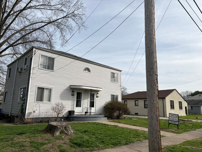 Building Photo - Upper Vienna