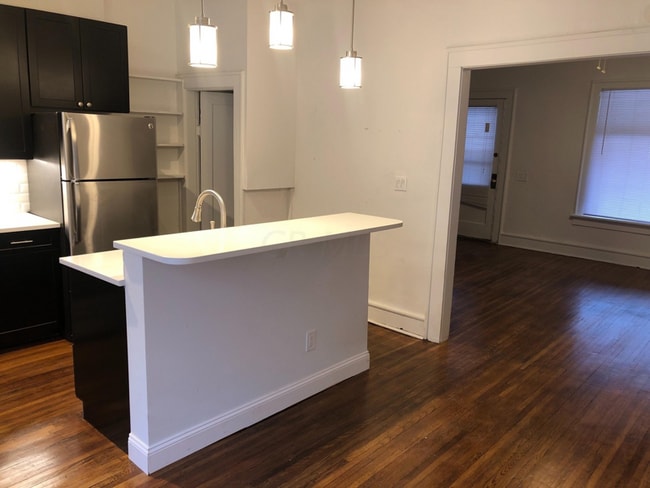 Photo - 297 E 19th Ave