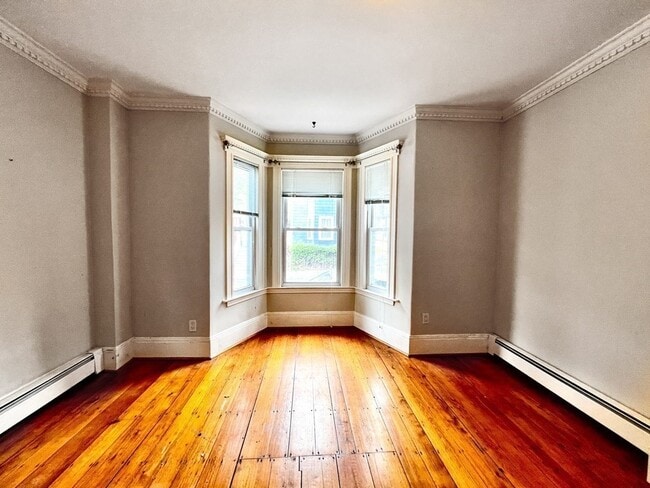 Building Photo - 36 Tremont St Unit 1