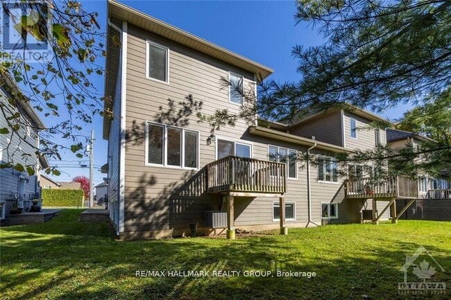 Photo - 1174 S Russell Rd