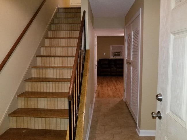 Photo - 1303 Proper St