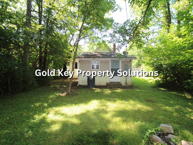 Photo - Updated 2 BR 1 BA House with Covered Front Porch (SECTION 8 APPROVED)