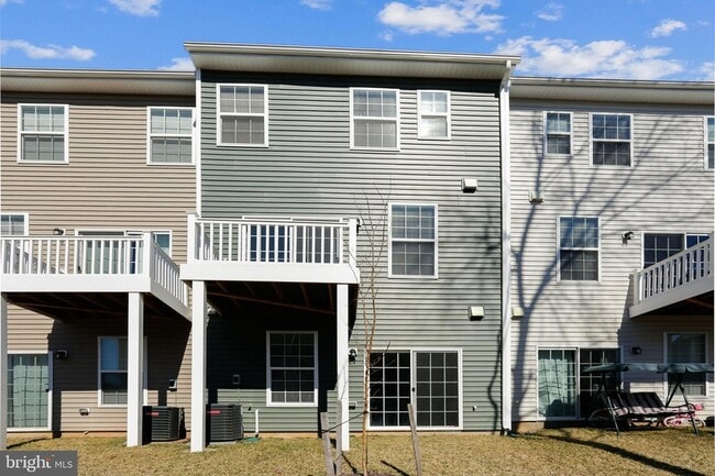 Photo - 915 Dorchester Cove Rd