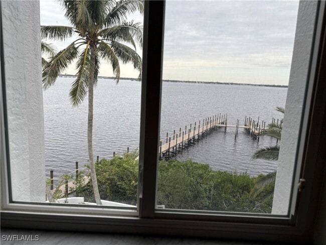 Building Photo - 2875 Palm Beach Blvd Unit 302 Rental