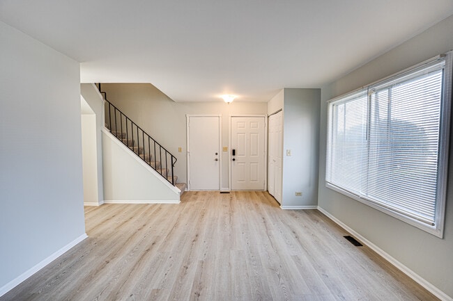 Photo - 1111 Brunswick Ln