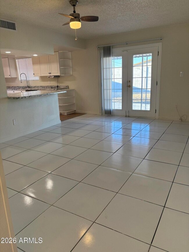 Photo - 5440 W Virginia Ave