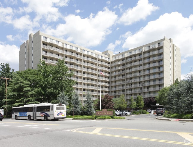 Primary Photo - Admiral's Walk