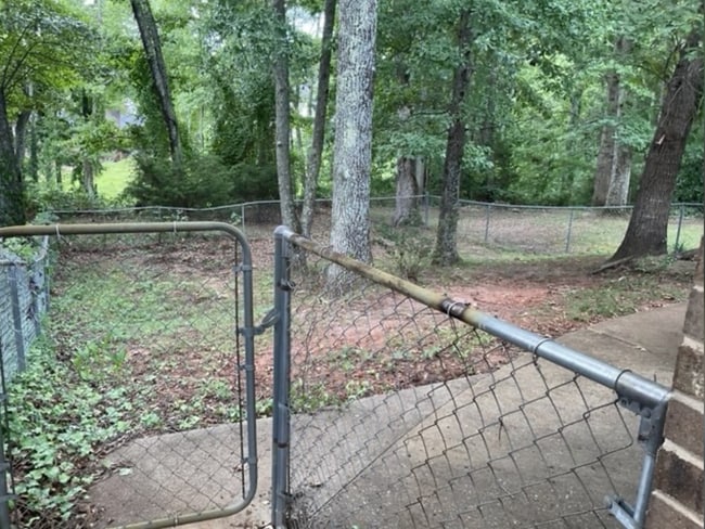 Photo - 103 Colebrook Ct