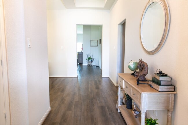 Photo - 835 Sarasota Shore Dr