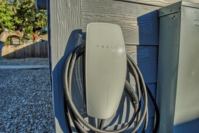 Photo - 222 Lighthouse