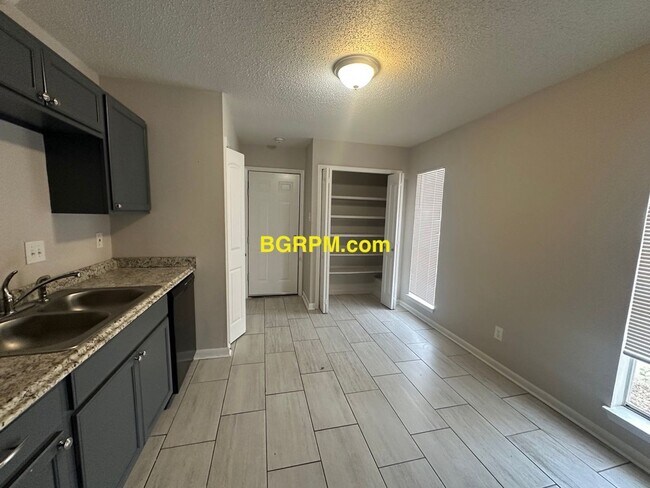 Photo - 3 BD 1 BA House for rent Jacksonville AR!