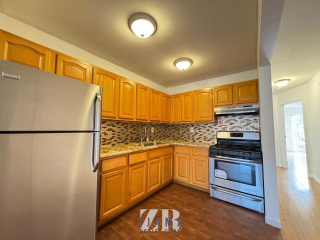 3 bedroom in Brooklyn NY 11225 - 3 bedroom in Brooklyn NY 11225 Casa Adosada