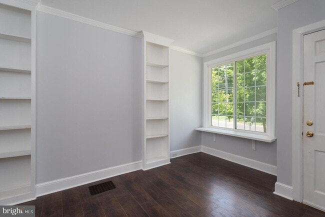 Photo - 156 Mercer St