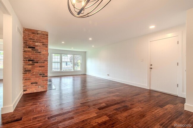 551 N Old Woodward Ave Unit 551