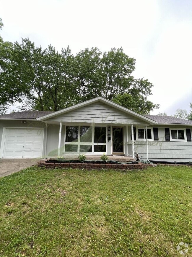Building Photo - SOUTH KANSAS CITY!!! Rental