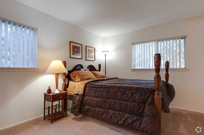 2BR, 1BA - Primary Bedroom