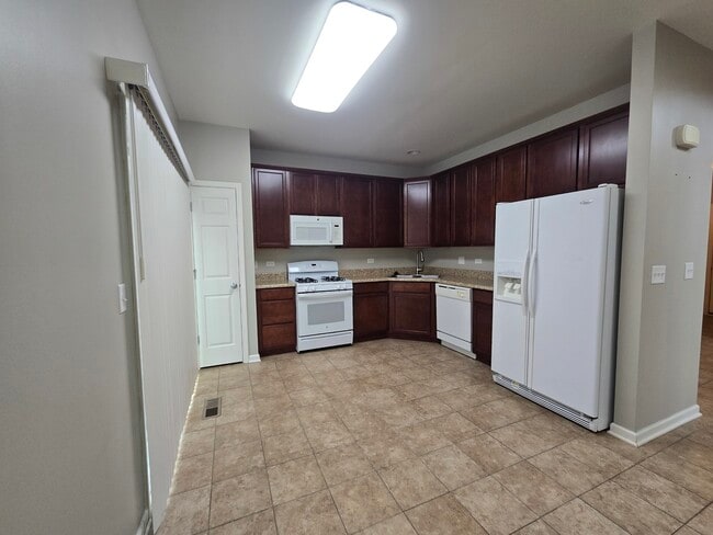 Photo - 460 S Jade Ln