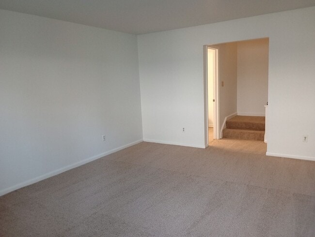Photo - 3 Bedrooms, 2.5 Bathrooms Condo Rental