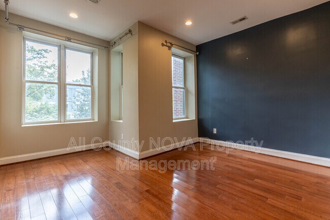 Photo - 1317 Harvard St NW