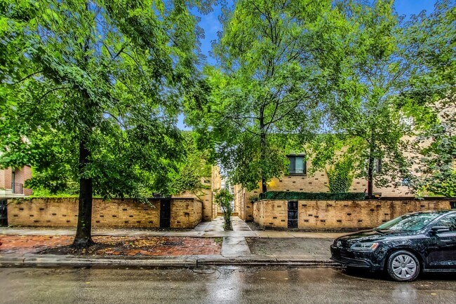 Building Photo - 862 W Lill Ave Rental