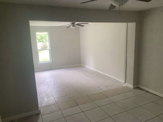 Photo - 15626 Corsair Rd