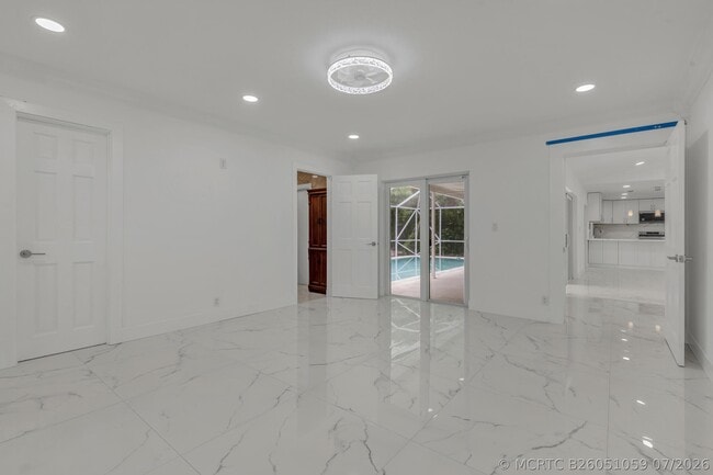 Photo - 21452 Woodchuck Ln