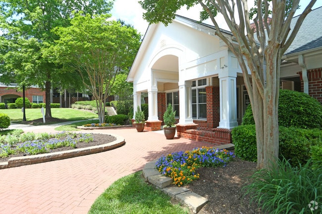 Photo - Falls Pointe at the Park Apartments