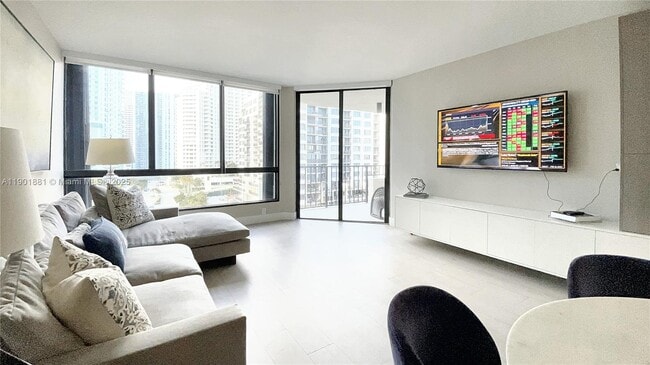Photo - 520 Brickell Key Dr Unit A1010