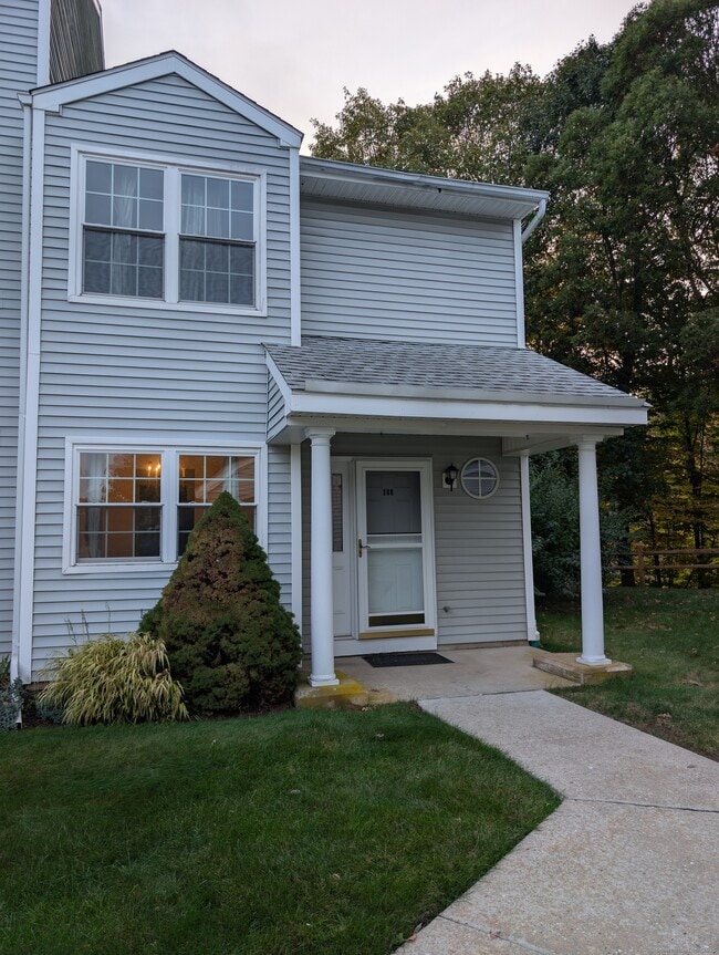 Building Photo - 308 Water Course Row Unit 308